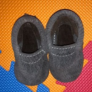 Freshly Picked Dark Gray Suede Moccasins, Size 1